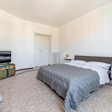 Apartamento Roof Terrace In - Piazza Bologna *